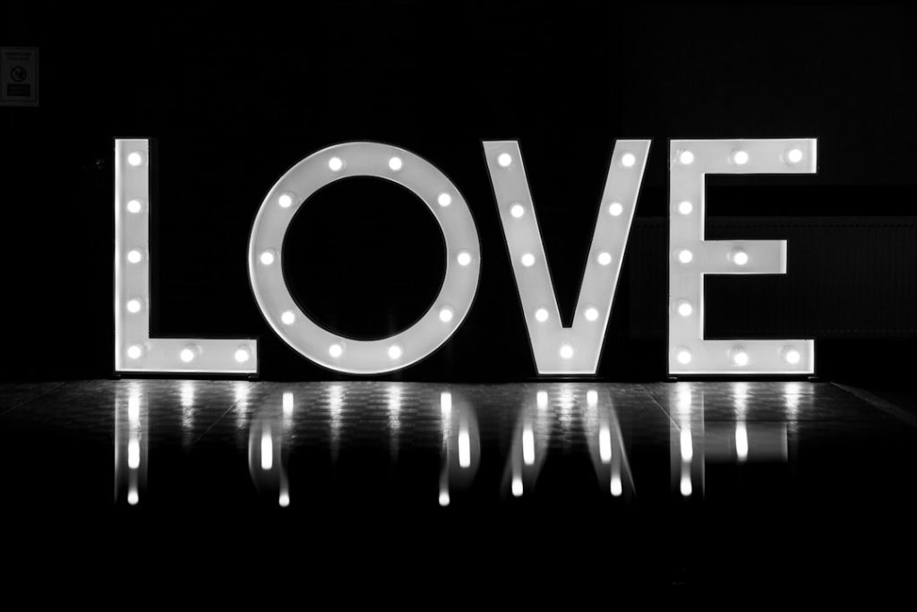 Alles over Nick Olij en zijn vriendin Rachelle Orsel